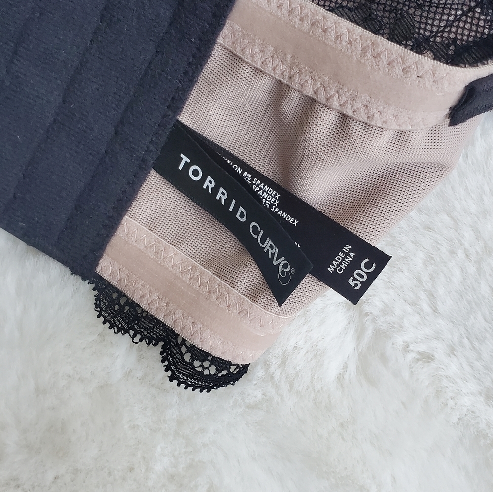 Torrid curve bra size 50C - Picture 3 of 8